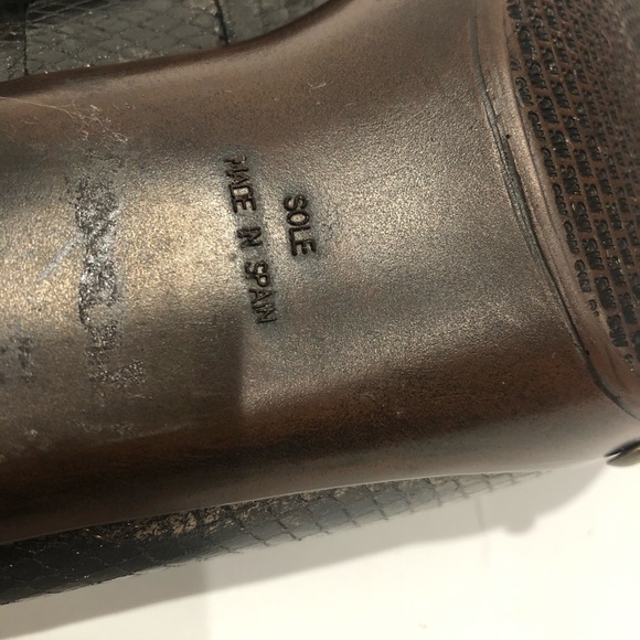 Stuart Weitzman Pewter Snake Pattern Mule Sz. 10.5 - Picture 8 of 11